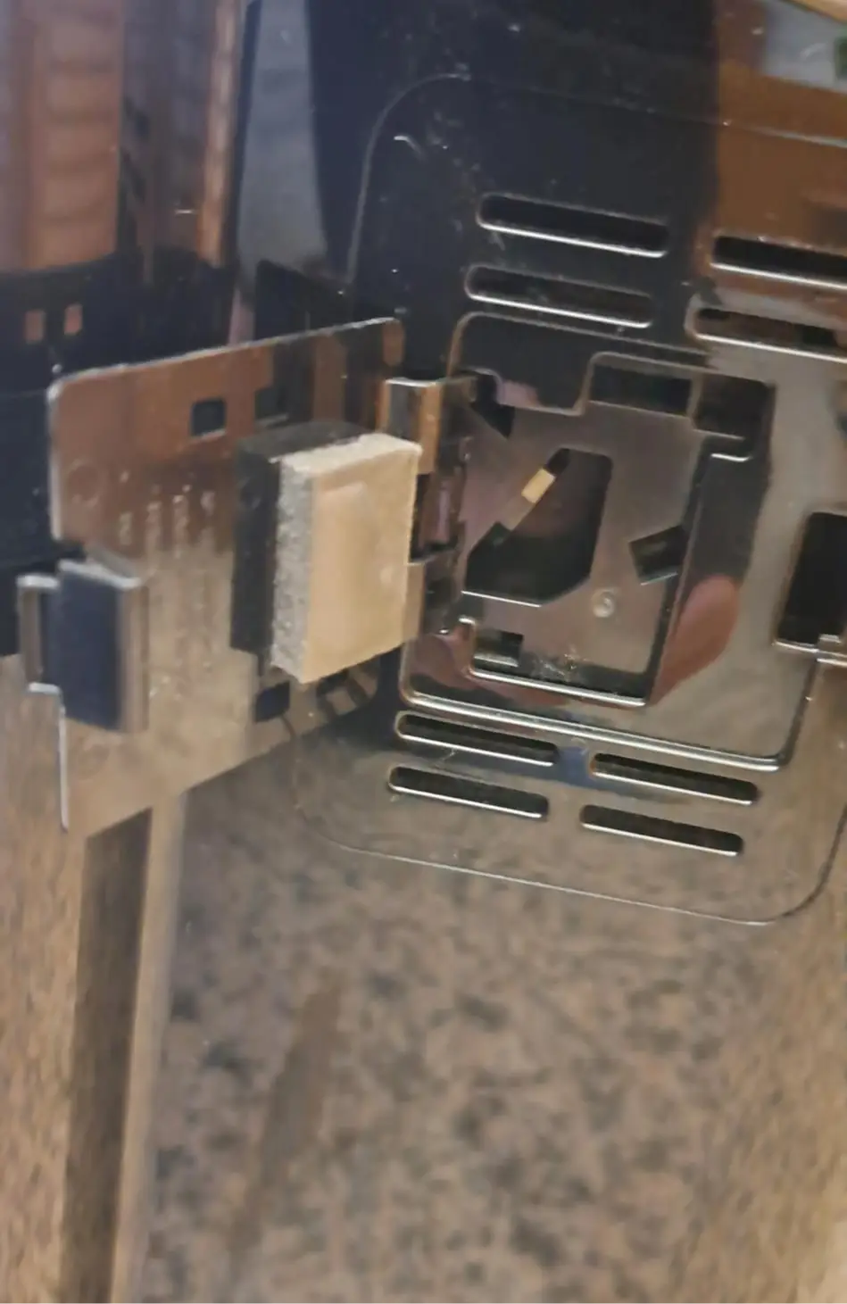 Air purifier photo 2